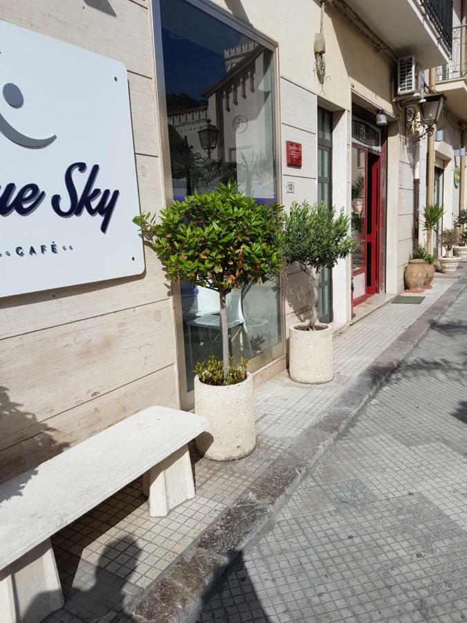 Appartamento Di Pregio In Piazza Durante Letojanni Taormina Экстерьер фото